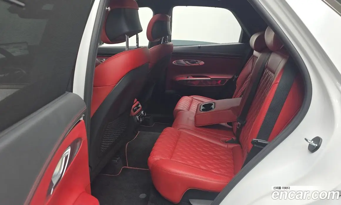 Genesis GV70 2023 2.5 автомат (гидро), фото 17