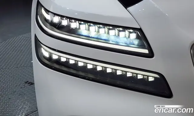 Genesis GV80 2024 2.5 автомат (гидро), миниатюра 8