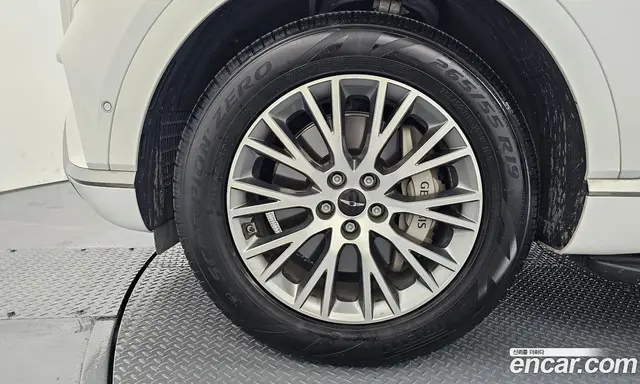 Genesis GV80 2024 2.5 автомат (гидро), миниатюра 4