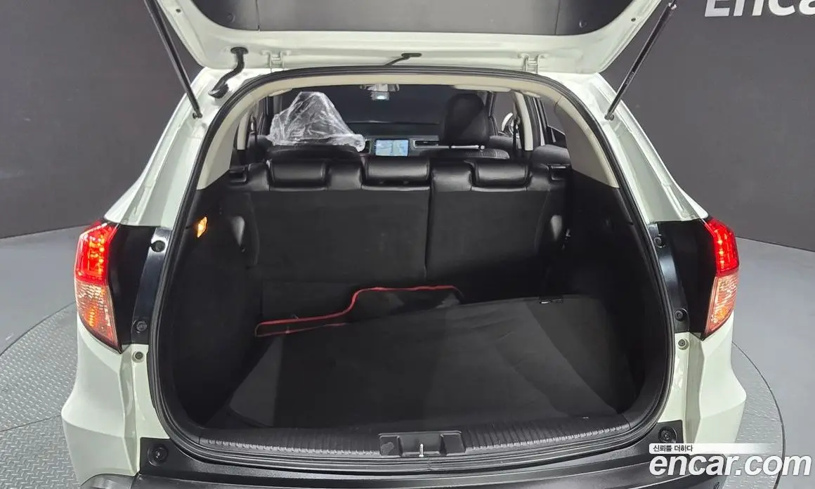 Honda HR-V 2017 1.8 автомат (гидро), фото 29