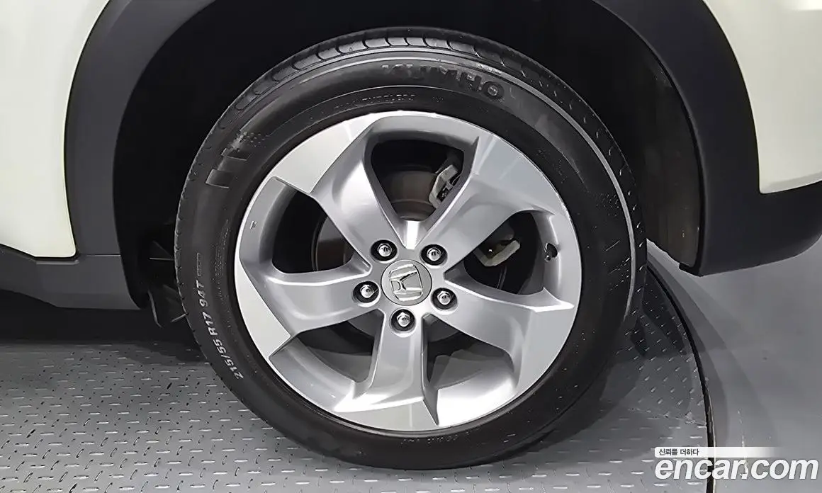 Honda HR-V 2017 1.8 автомат (гидро), фото 6