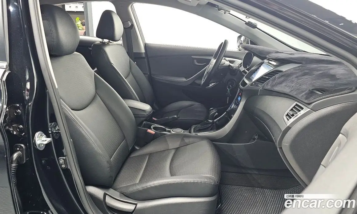 Hyundai Avante 2015 1.6 автомат (гидро), фото 15