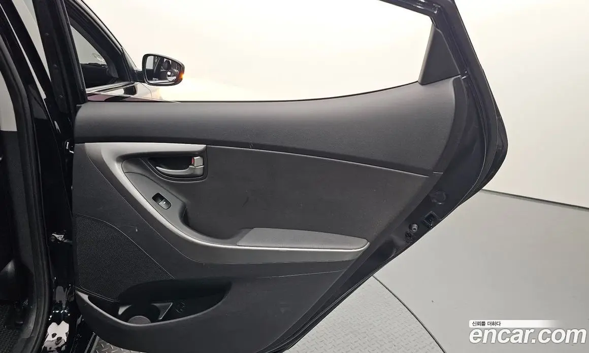 Hyundai Avante 2015 1.6 автомат (гидро), фото 22