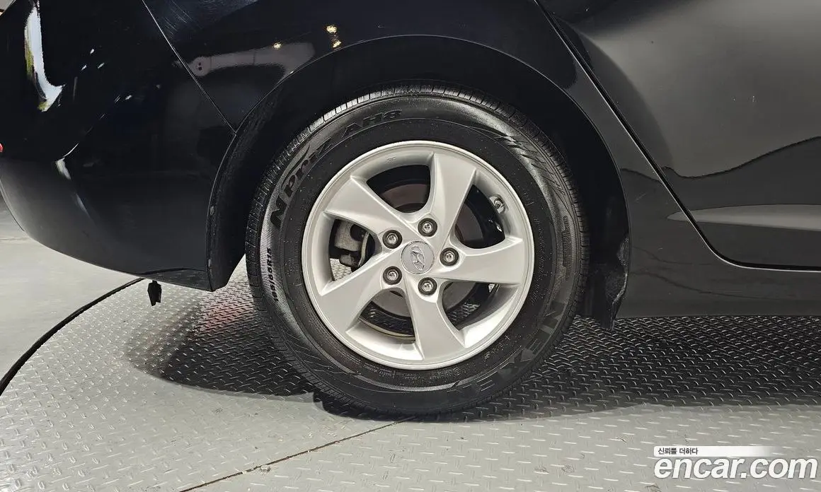 Hyundai Avante 2015 1.6 автомат (гидро), фото 4