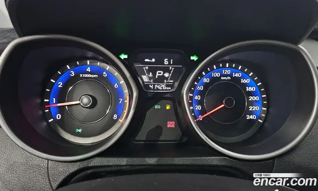 Hyundai Avante 2015 1.6 автомат (гидро), миниатюра 10