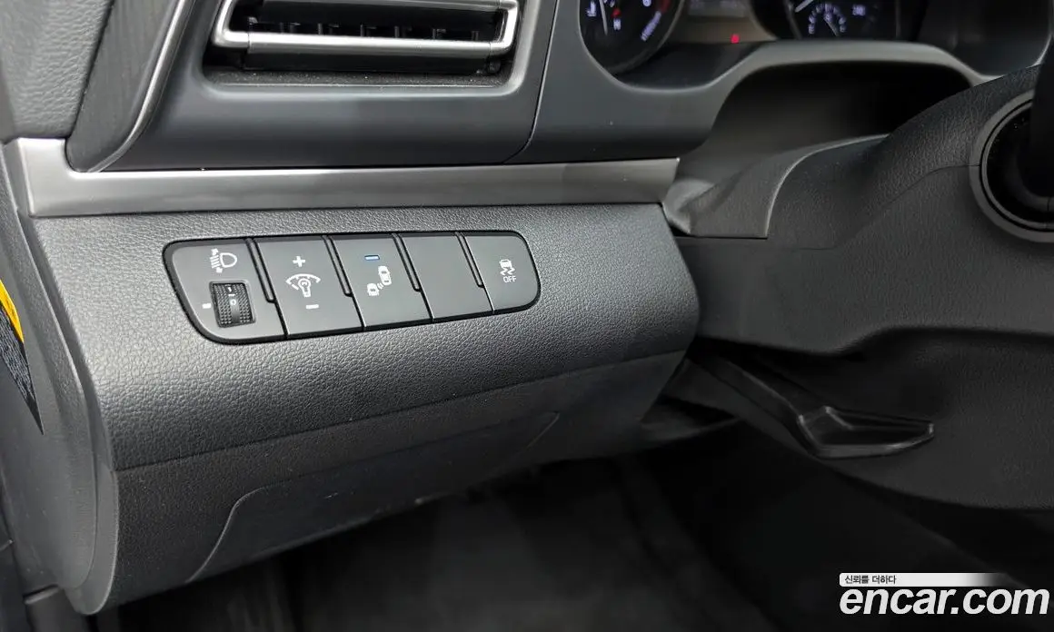 Hyundai Avante 2019 1.6 автомат (гидро), фото 21