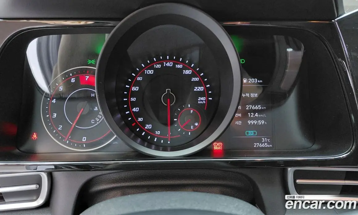 Hyundai Avante 2022 1.6 автомат (гидро), фото 11