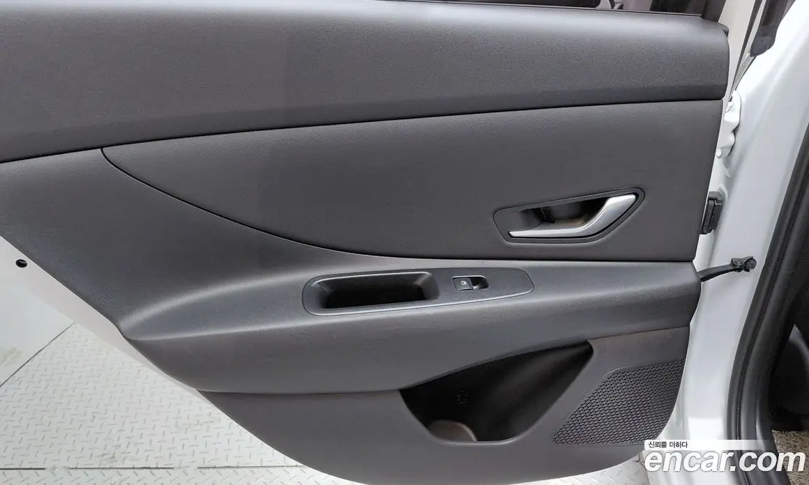 Hyundai Avante 2022 1.6 автомат (гидро), фото 15