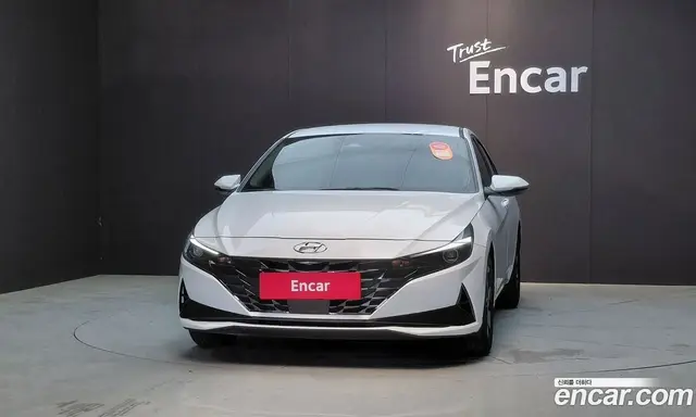 Hyundai Avante 2022 1.6 автомат (гидро), миниатюра 3