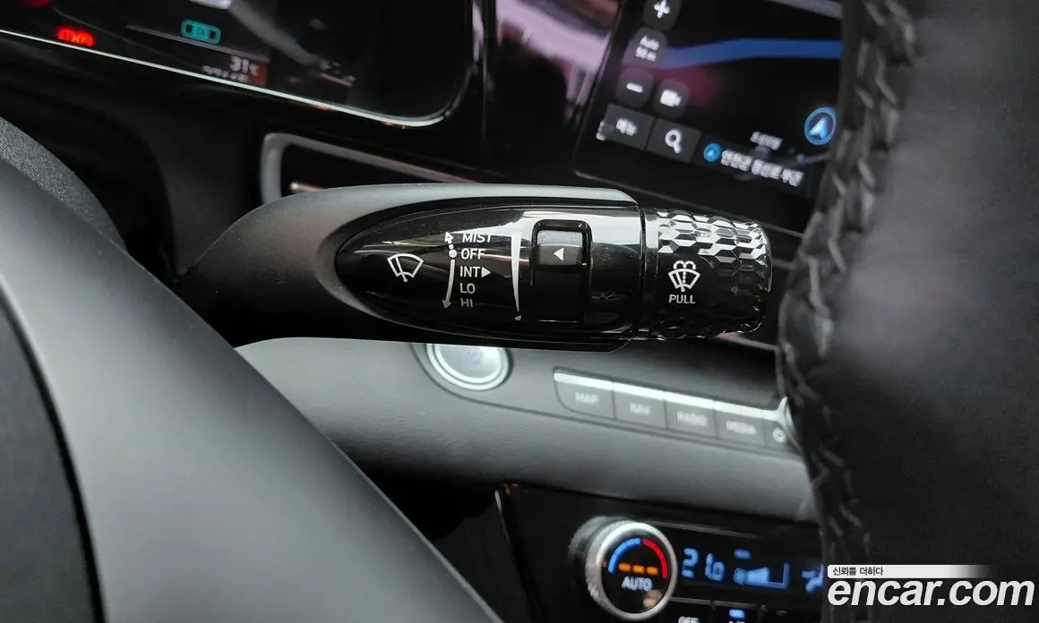Hyundai Avante 2022 1.6 автомат (гидро), фото 28