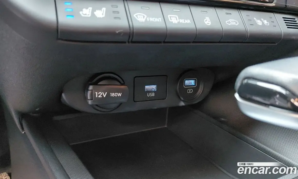Hyundai Avante 2022 1.6 автомат (гидро), фото 30