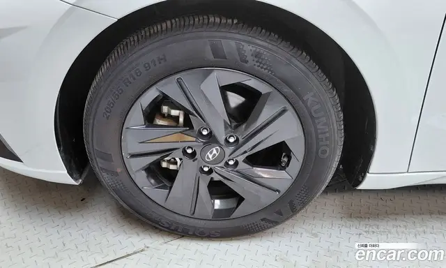 Hyundai Avante 2022 1.6 автомат (гидро), миниатюра 5