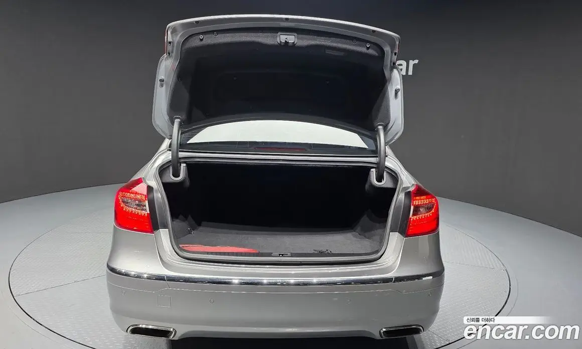 Hyundai Genesis 2013 3.3 автомат (гидро), фото 26