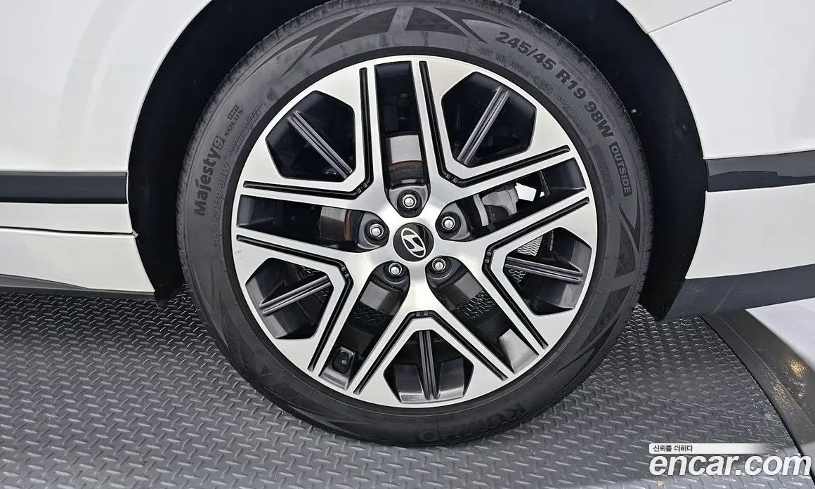 Hyundai Grandeur 2024 2.5 автомат (гидро), фото 5