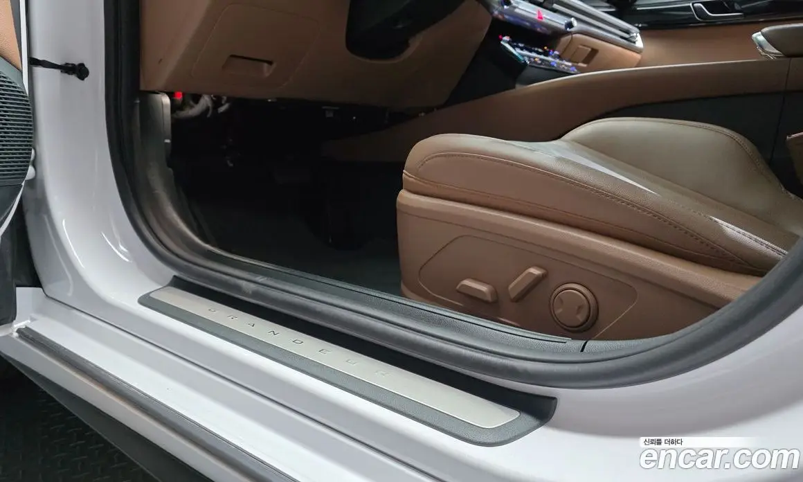 Hyundai Grandeur 2024 1.6 автомат (гидро), фото 32