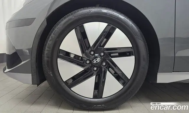 Hyundai Ioniq 6 2023 0.1 автомат (гидро), миниатюра 5