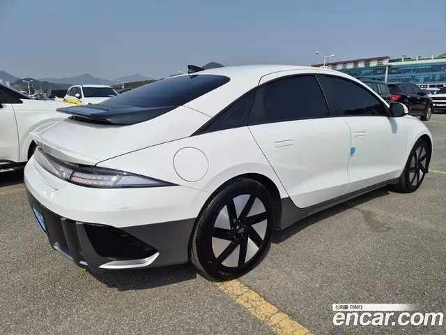 Hyundai Ioniq 6 2025 0.1 автомат (гидро), миниатюра 6