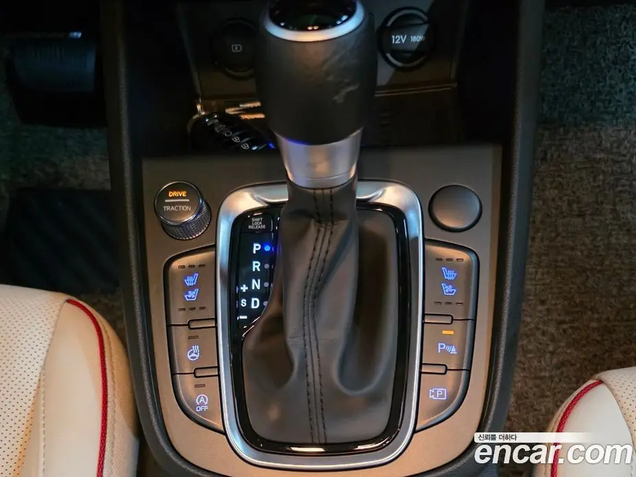 Hyundai Kona 2022 1.6 автомат (гидро), фото 12