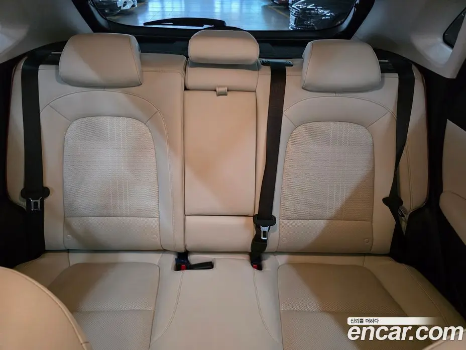 Hyundai Kona 2022 1.6 автомат (гидро), фото 15