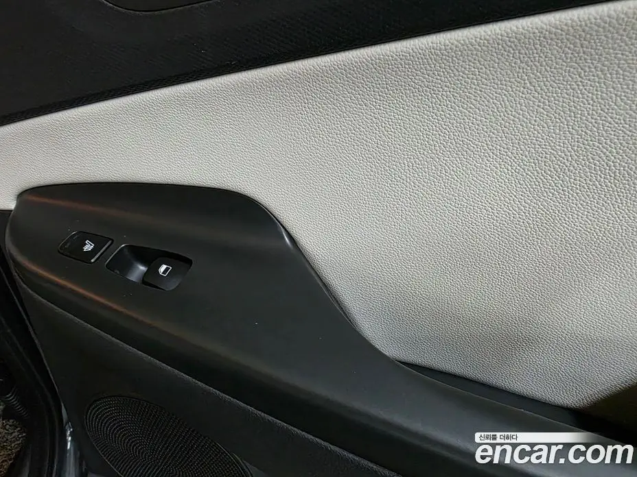 Hyundai Kona 2022 1.6 автомат (гидро), фото 9