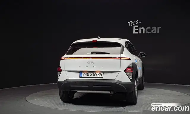 Hyundai Kona 2024 1.6 автомат (гидро), миниатюра 4