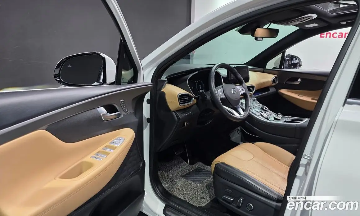 Hyundai Santa Fe 2023 1.6 автомат (гидро), фото 13
