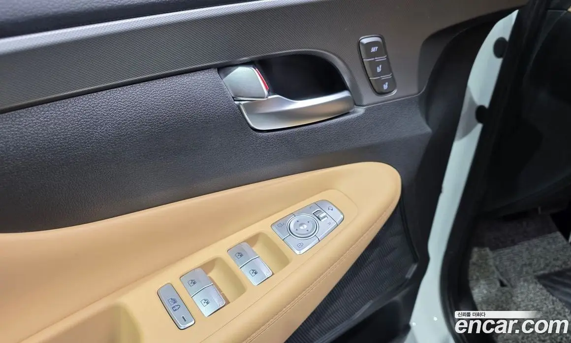 Hyundai Santa Fe 2023 1.6 автомат (гидро), фото 28