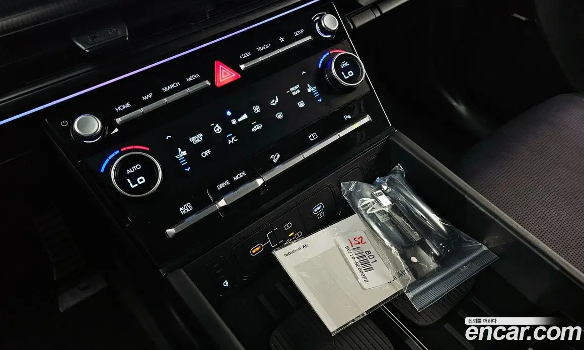 Hyundai Santa Fe 2023 1.6 автомат (гидро), фото 23