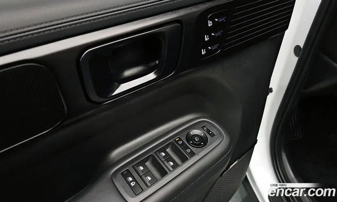 Hyundai Santa Fe 2023 1.6 автомат (гидро), фото 27