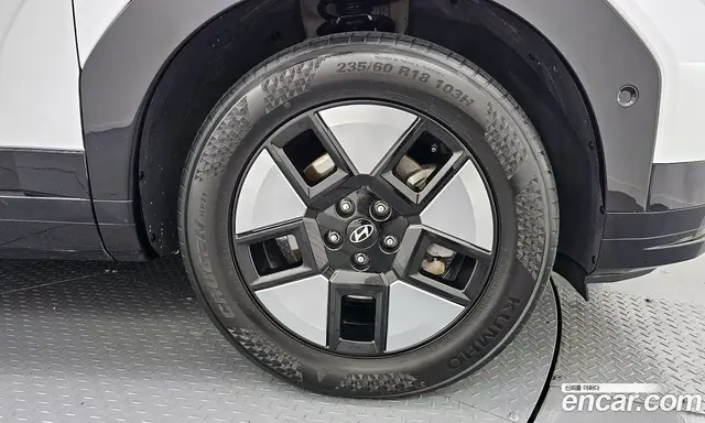 Hyundai Santa Fe 2023 1.6 автомат (гидро), миниатюра 7