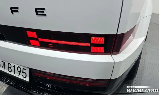 Hyundai Santa Fe 2023 1.6 автомат (гидро), миниатюра 9