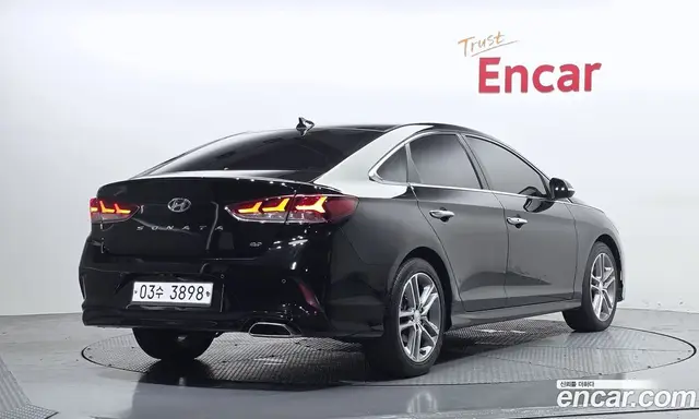 Hyundai Sonata 2018 2.0 автомат (гидро), миниатюра 2