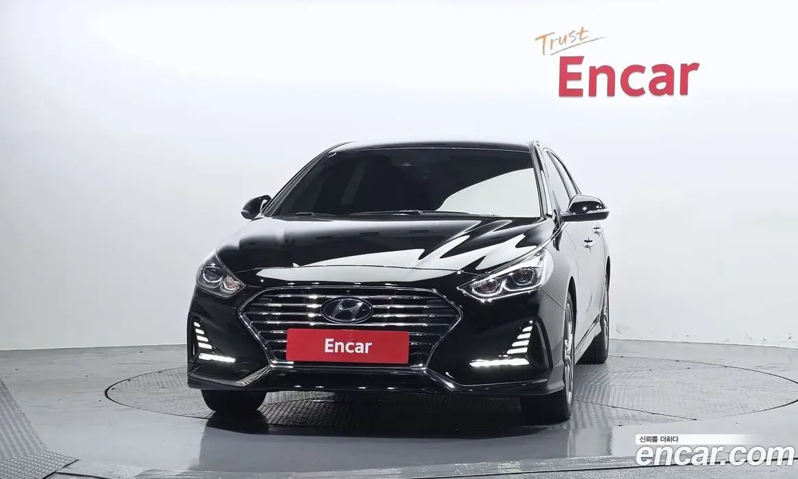 Hyundai Sonata 2018 2.0 автомат (гидро), фото 3