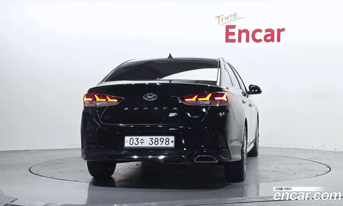 Hyundai Sonata 2018 2.0 автомат (гидро), фото 4