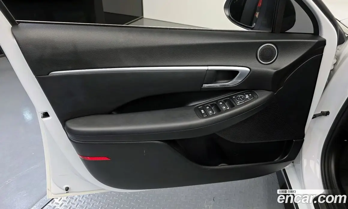 Hyundai Sonata 2019 2.0 автомат (гидро), фото 14