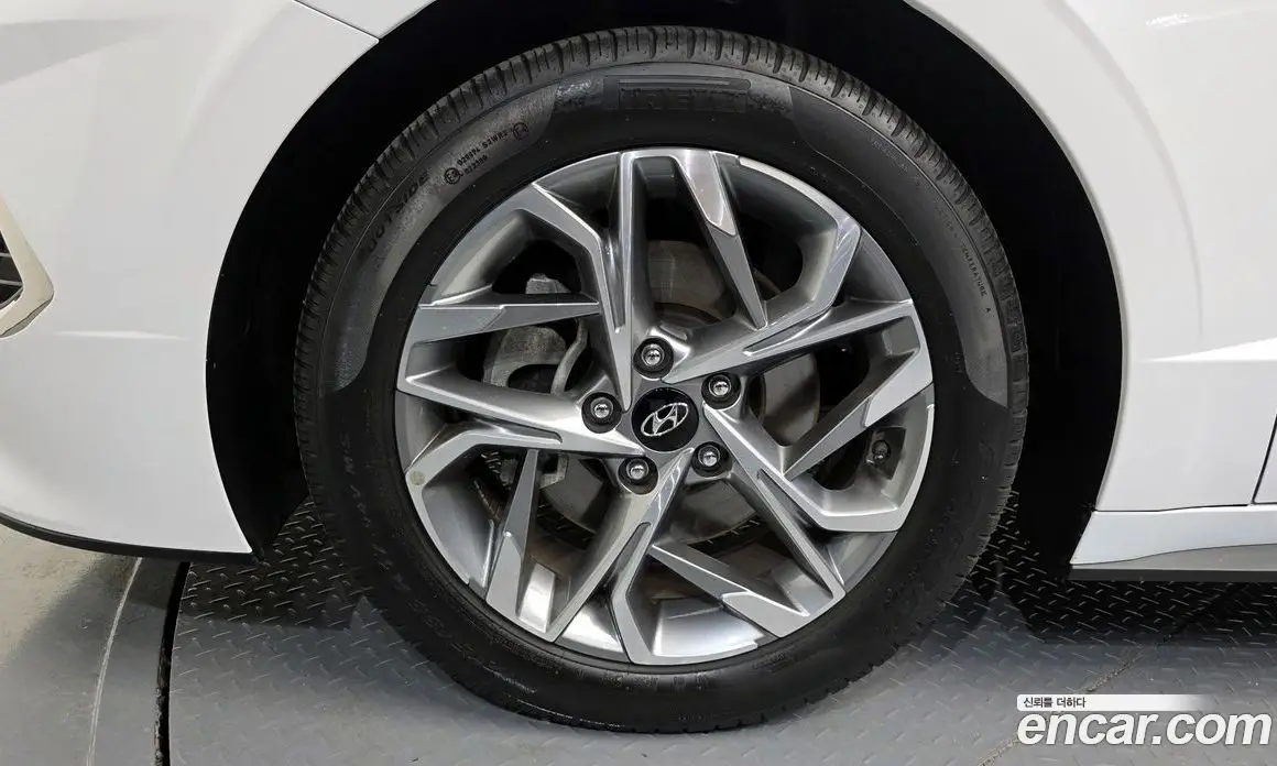 Hyundai Sonata 2019 2.0 автомат (гидро), фото 5