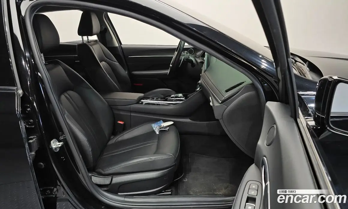 Hyundai Sonata 2022 2.0 автомат (гидро), фото 16