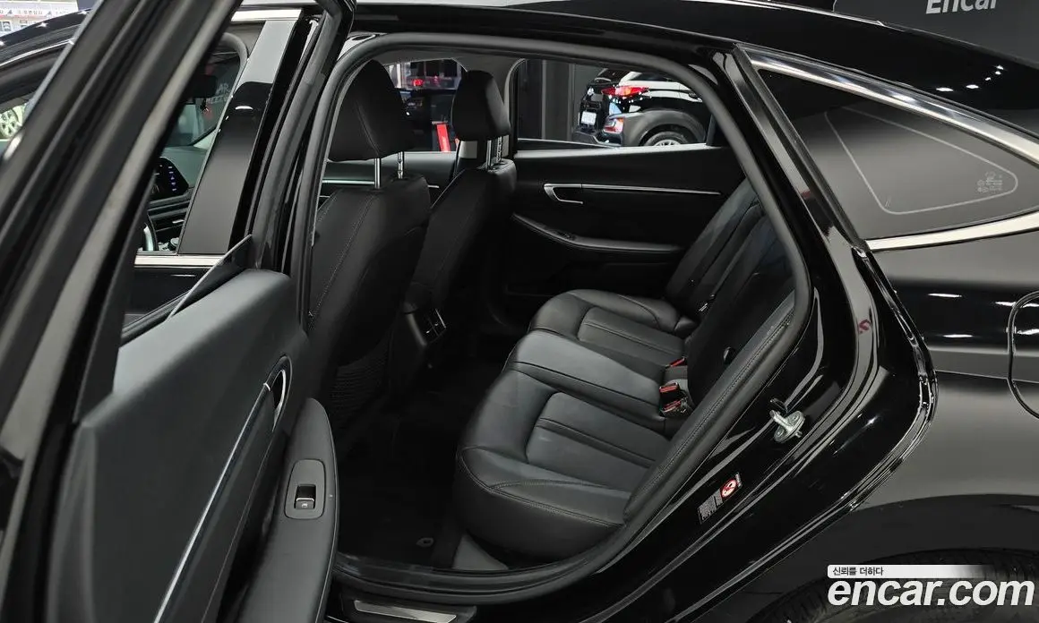 Hyundai Sonata 2022 2.0 автомат (гидро), фото 18