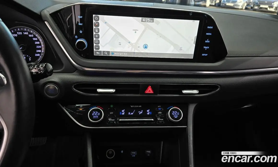 Hyundai Sonata 2022 2.0 автомат (гидро), фото 21