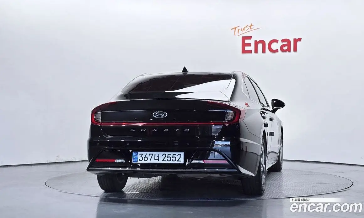 Hyundai Sonata 2022 2.0 автомат (гидро), фото 4