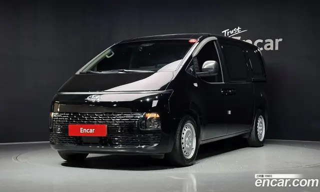 Hyundai Staria, 2023, 38 007 км