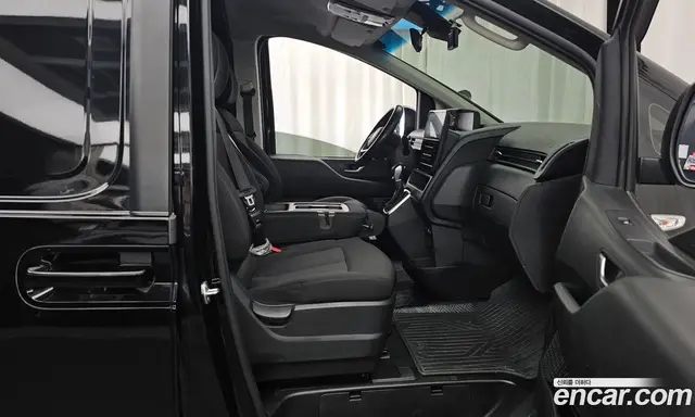 Hyundai Staria 2023 2.2 автомат (гидро), миниатюра 11