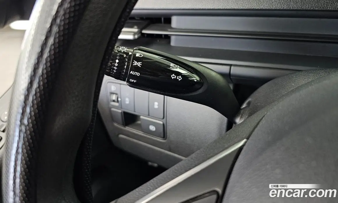 Hyundai Staria 2023 2.2 автомат (гидро), фото 14