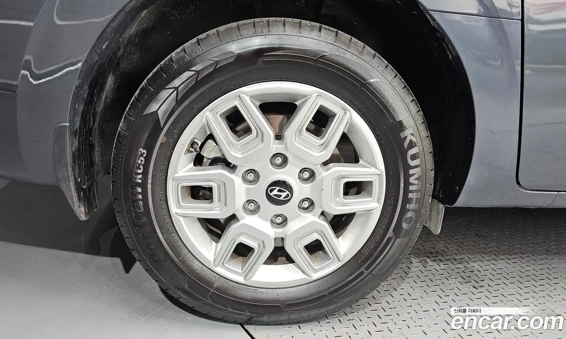 Hyundai Staria 2024 2.2 автомат (гидро), фото 5