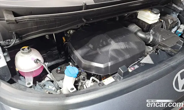 Hyundai Staria 2024 2.2 автомат (гидро), миниатюра 6