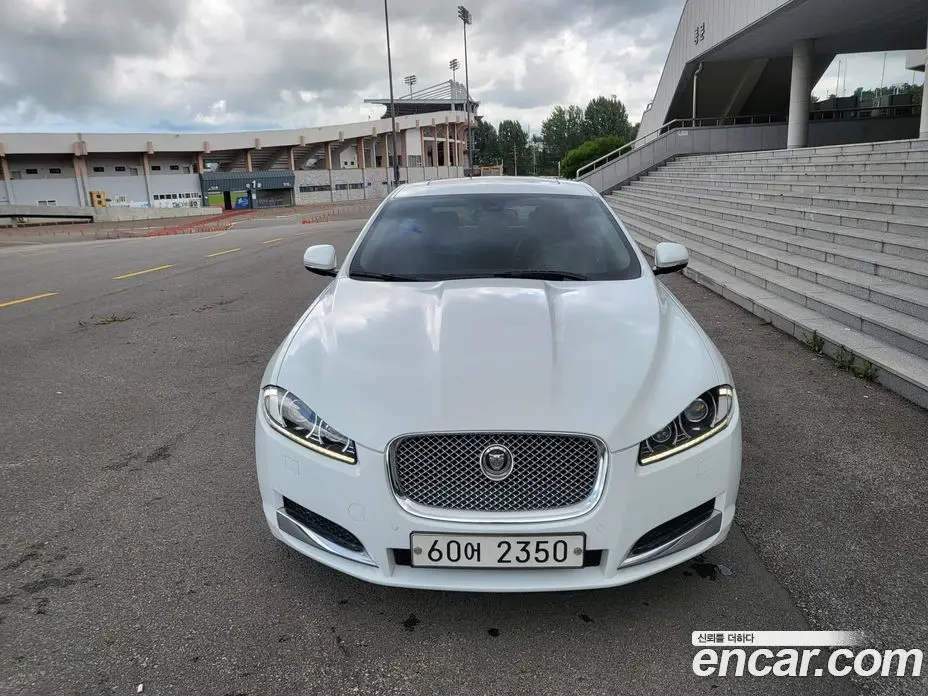 Jaguar XF 2013 3.0 автомат (гидро), фото 1 Jaguar XF 2013 3.0 автомат (гидро), фото 1