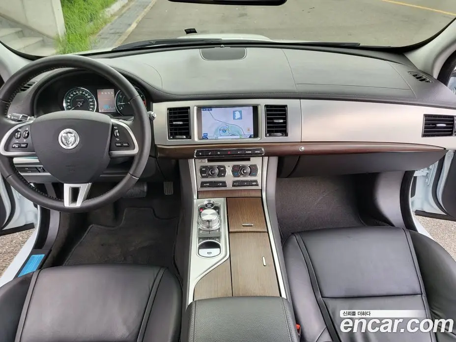 Jaguar XF 2013 3.0 автомат (гидро), фото 7 Jaguar XF 2013 3.0 автомат (гидро), фото 7