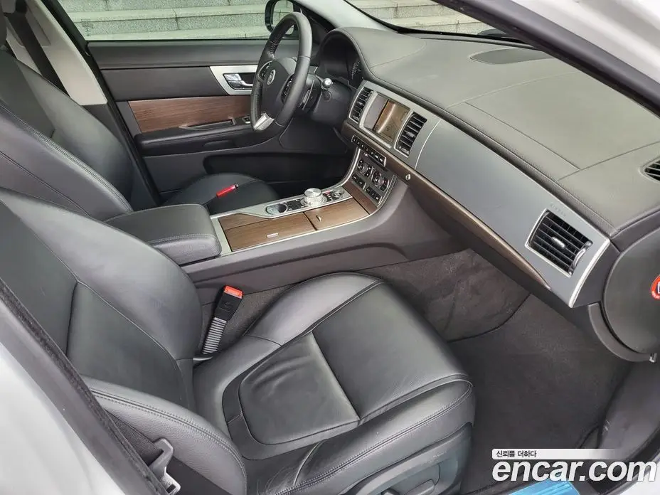 Jaguar XF 2013 3.0 автомат (гидро), фото 10 Jaguar XF 2013 3.0 автомат (гидро), фото 10