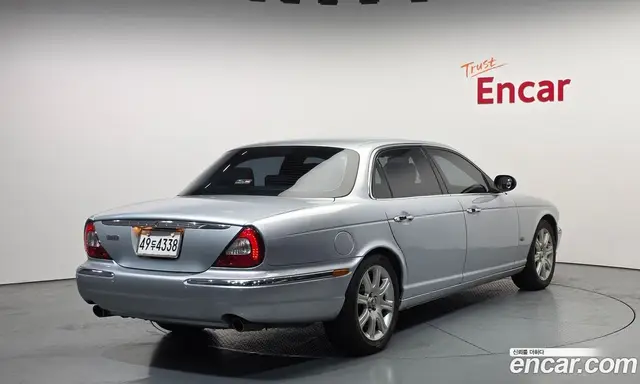 Jaguar XJ-8 2006 3.6 автомат (гидро), миниатюра 2 Jaguar XJ-8 2006 3.6 автомат (гидро), миниатюра 2