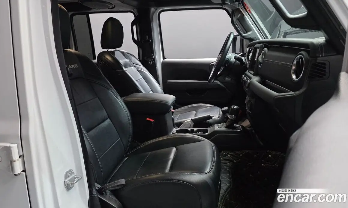 Jeep Wrangler 2021 2.0 автомат (гидро), фото 16